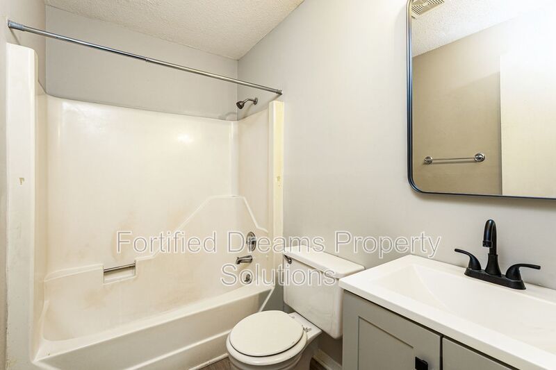 Bradford Court Apartments - 1 Bedroom & 1 Bathroom property image