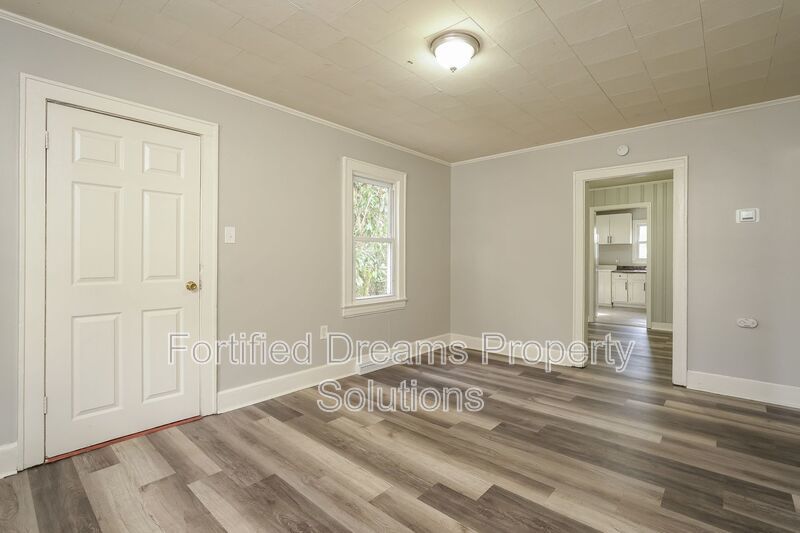 The Perfect Place to Call Home: 3 Beds, 1 Bath property image