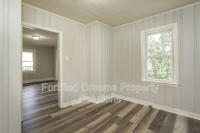 The Perfect Place to Call Home: 3 Beds, 1 Bath property image
