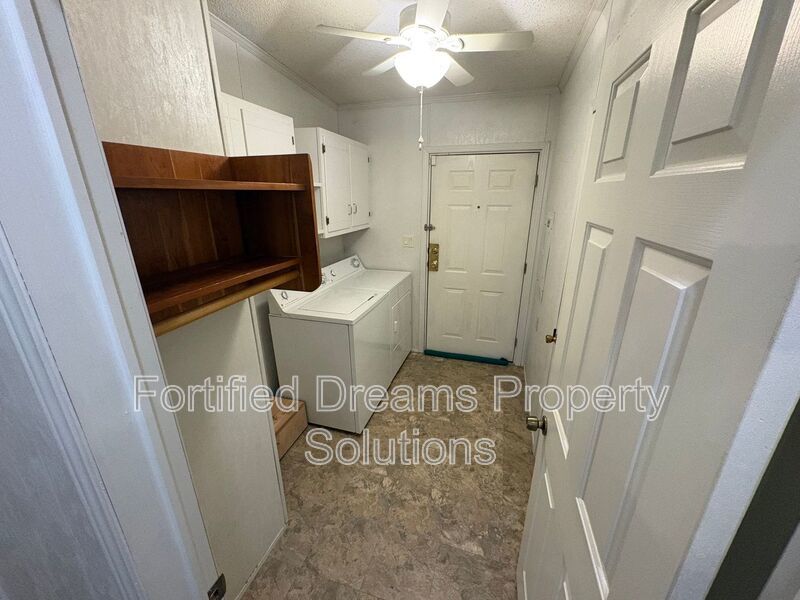 Spacious Rural Hall Residence - 3 Bed | 2 Bath - Newly Updated! property image