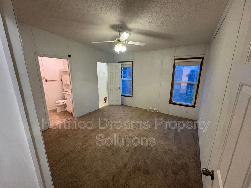 Spacious Rural Hall Residence - 3 Bed | 2 Bath - Newly Updated! property image