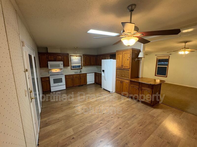 Spacious Rural Hall Residence - 3 Bed | 2 Bath - Newly Updated! property image