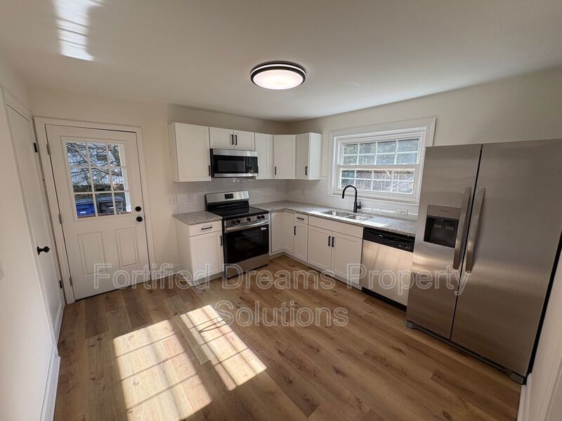 Winston Salem - Solid 3 bedroom & 2 Baths - Newly Updated! property image