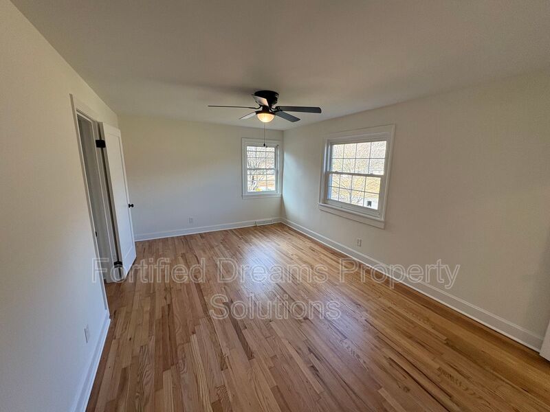 Winston Salem - Solid 3 bedroom & 2 Baths - Newly Updated! property image