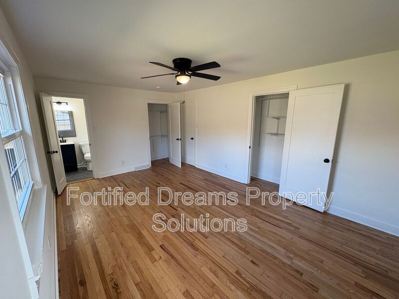 Winston Salem - Solid 3 bedroom & 2 Baths - Newly Updated! property image