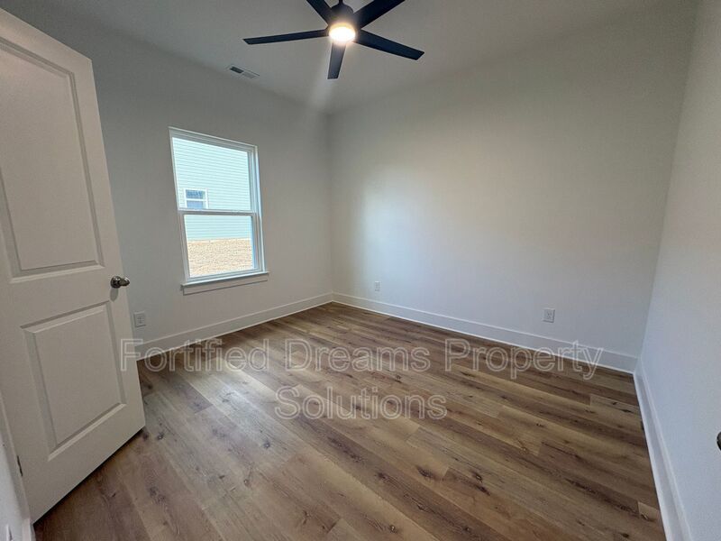 Maison de Chapel - 3 Bed | 2 Bath - Newly Updated! property image