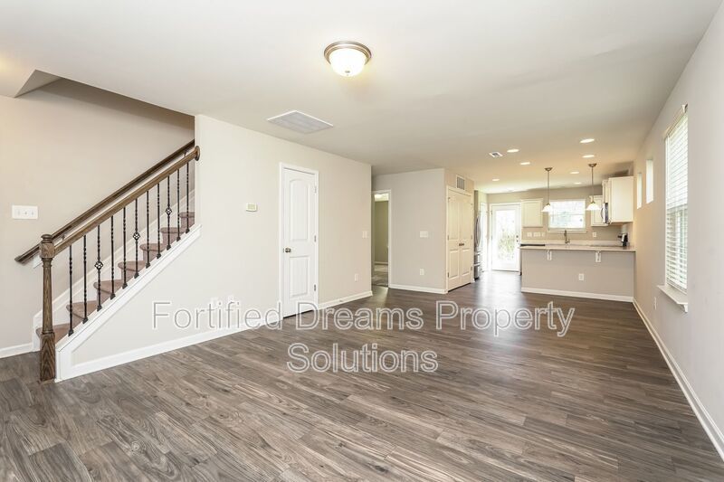 Modern 3-Bedroom Townhome with Open Floor Plan & Loft located in Jamestown, NC property image