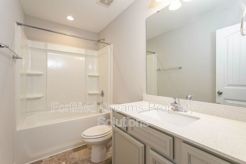 Modern 3-Bedroom Townhome with Open Floor Plan & Loft located in Jamestown, NC property image