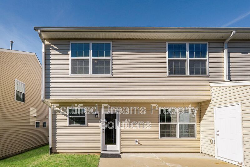 Modern 3-Bedroom Townhome with Open Floor Plan & Loft located in Jamestown, NC property image