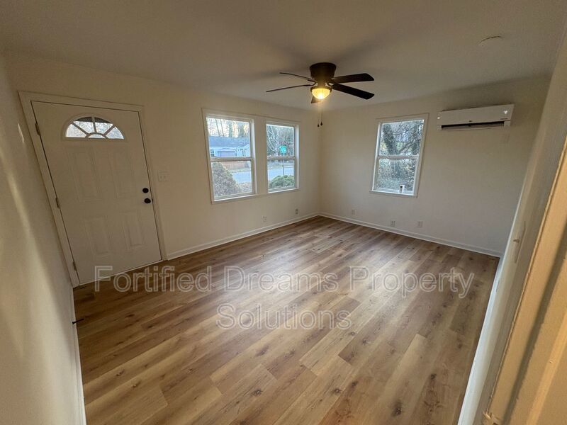 L’Avenue 1702 - 2 Bed | 1 Bath - Newly Updated! property image