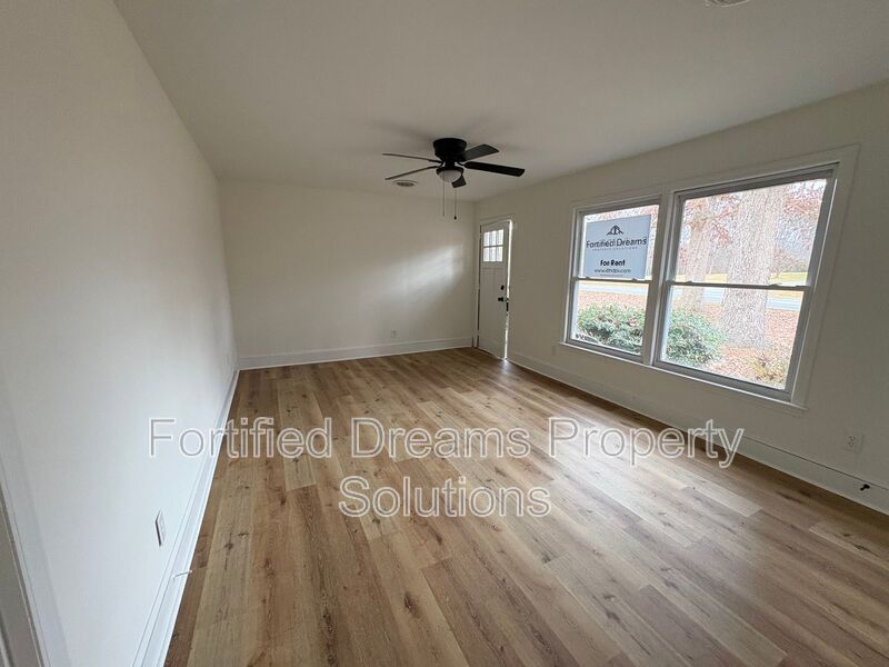 429 Peeden Dr | 3bed 2bath - Newly Updated! property image