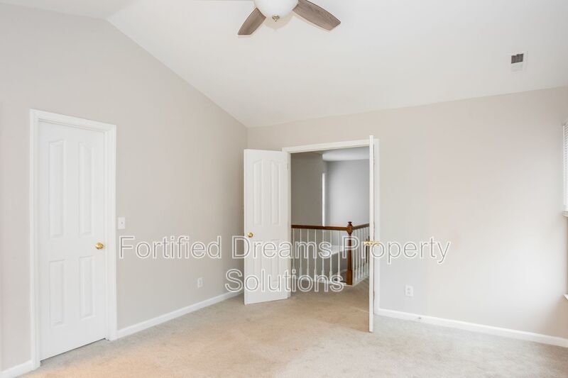 Charlotte -  3 bedroom 2.5 bath Townhome - Davis Lake Community property image