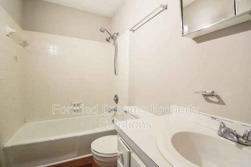 Greensboro | 2 Bedroom Townhome - No Maintenance property image