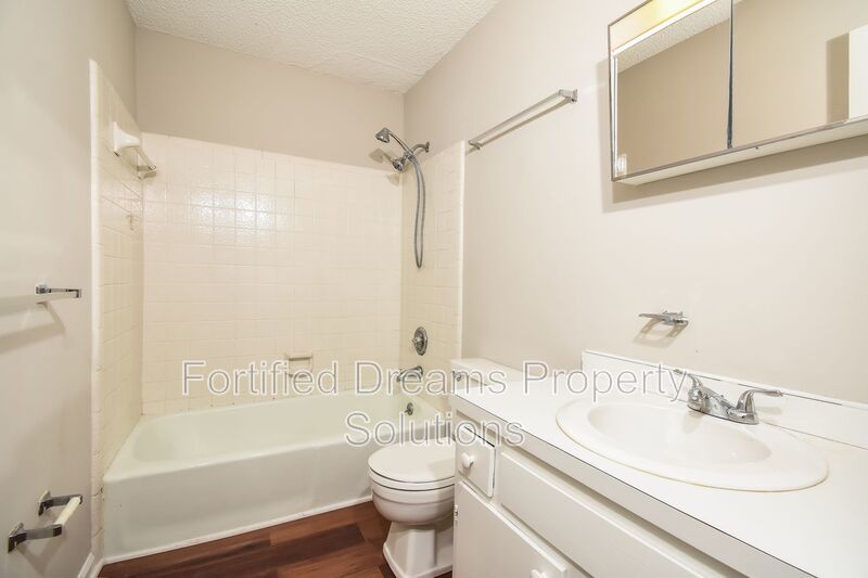 Greensboro | 2 Bedroom Townhome - No Maintenance property image