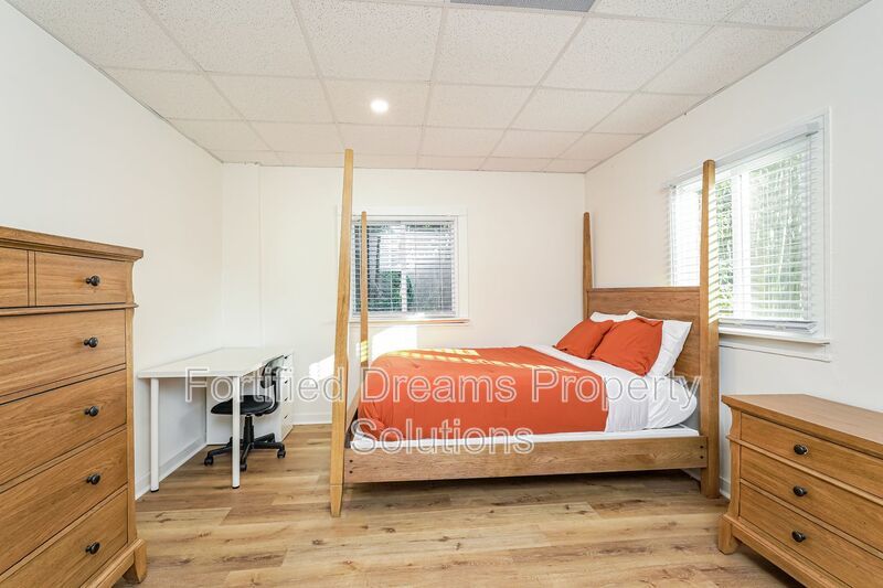 Queens Quarters at Ardmore: A Historic 6BR Estate property image