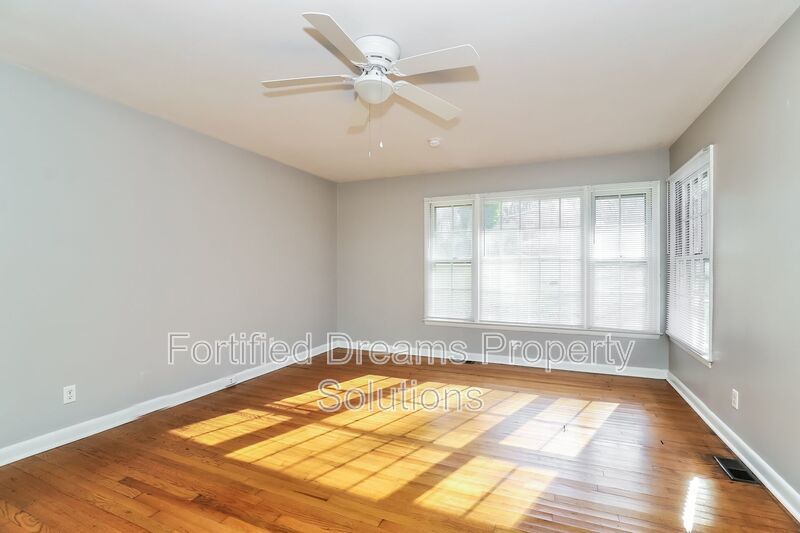 Greensboro | Cozy Cone Blvd | 3 Bed 1.5 Bath property image