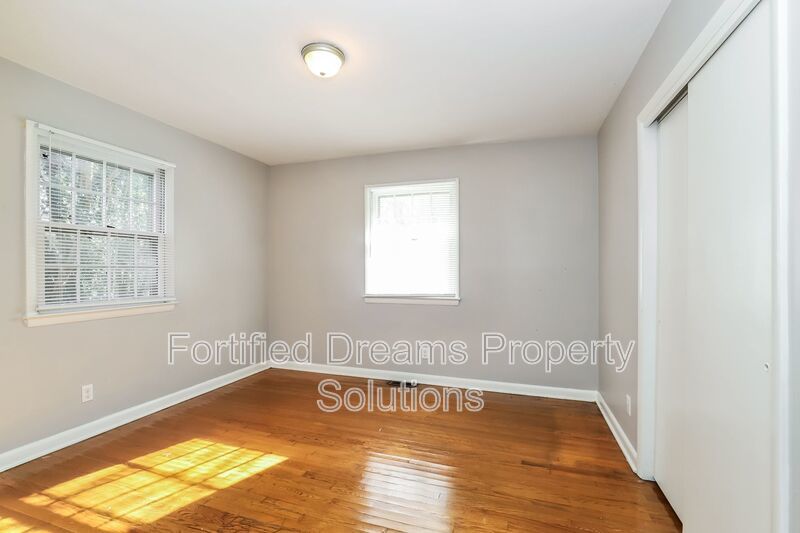 Greensboro | Cozy Cone Blvd | 3 Bed 1.5 Bath property image