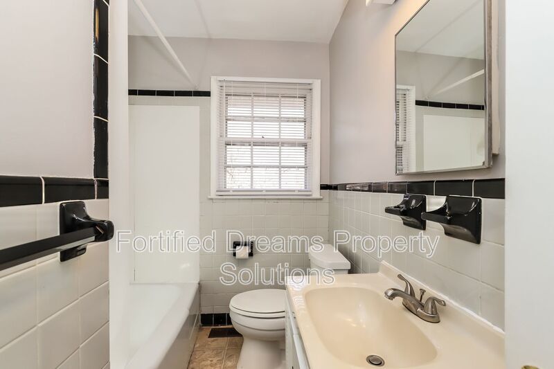 Greensboro | Cozy Cone Blvd | 3 Bed 1.5 Bath property image