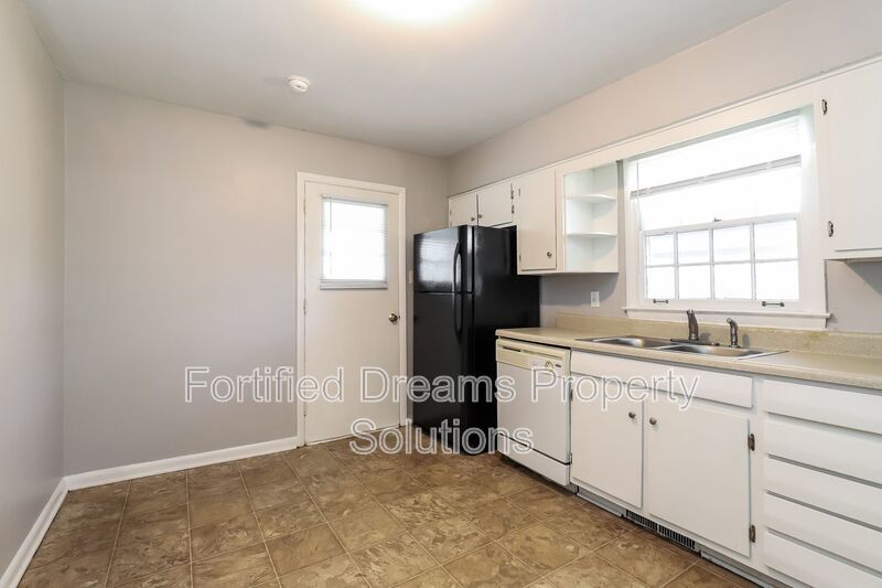 Greensboro | Cozy Cone Blvd | 3 Bed 1.5 Bath property image