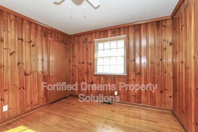 Greensboro | Cozy Cone Blvd | 3 Bed 1.5 Bath property image