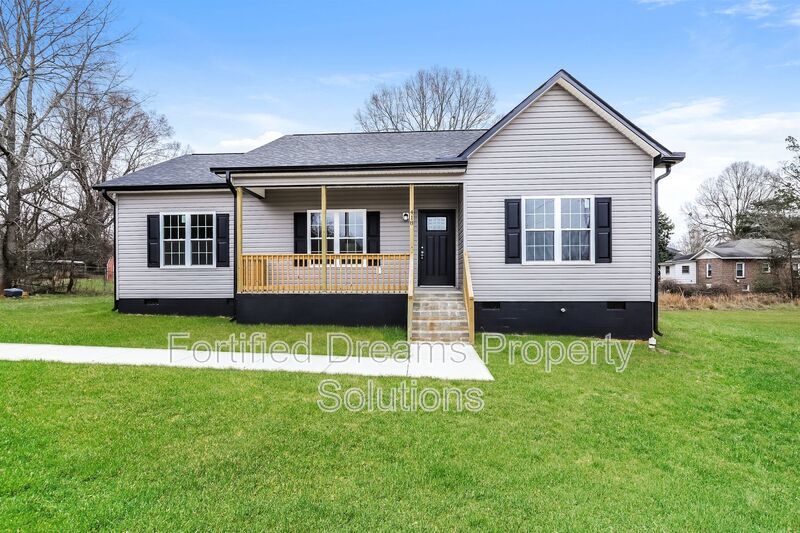 NEW CONSTRUCTION in Downtown Liberty! property image