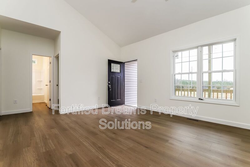 NEW CONSTRUCTION in Downtown Liberty! property image