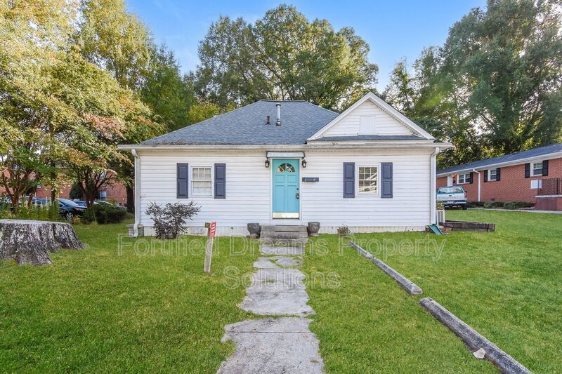 Greensboro Downtown Living | 1 bed & 1 bath property image