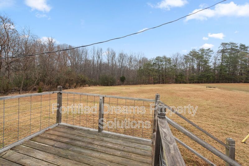 886 Frye Road property image