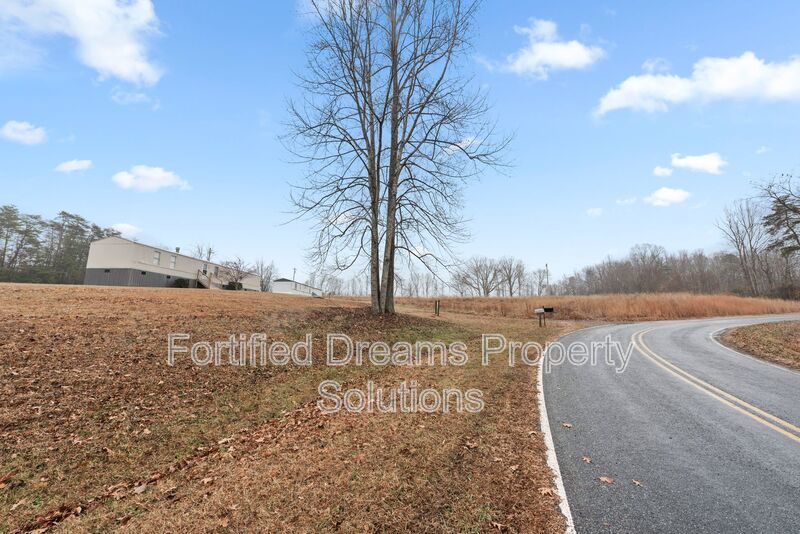 886 Frye Road property image