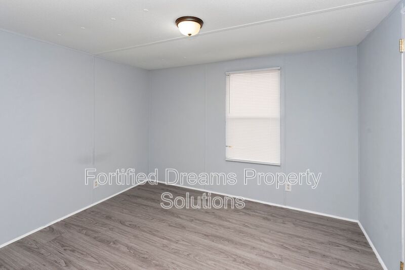 886 Frye Road property image