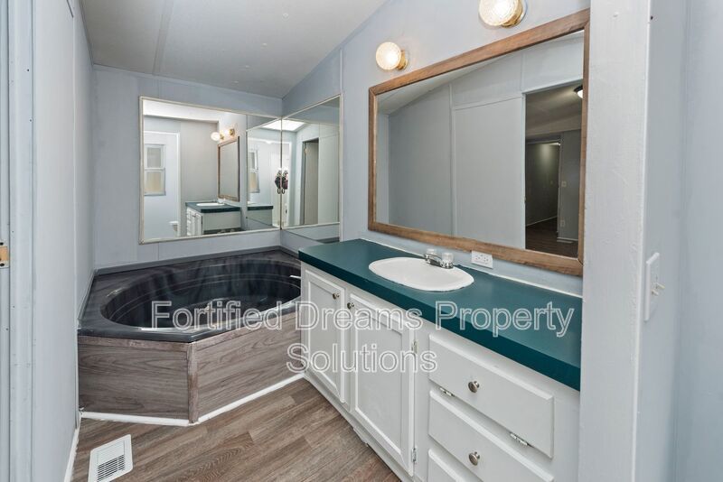 886 Frye Road property image