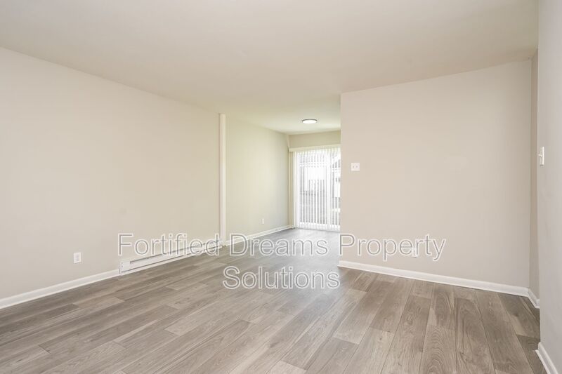 Greenwood Gardens Community property image