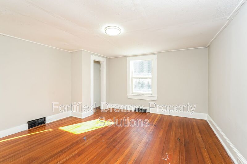 Room to Live, Play & Park – Spacious 3BR Home in Winston-Salem property image