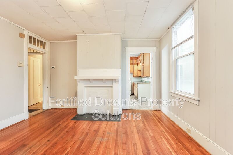 Well-located 3-bedroom, 1-bath single-family home property image