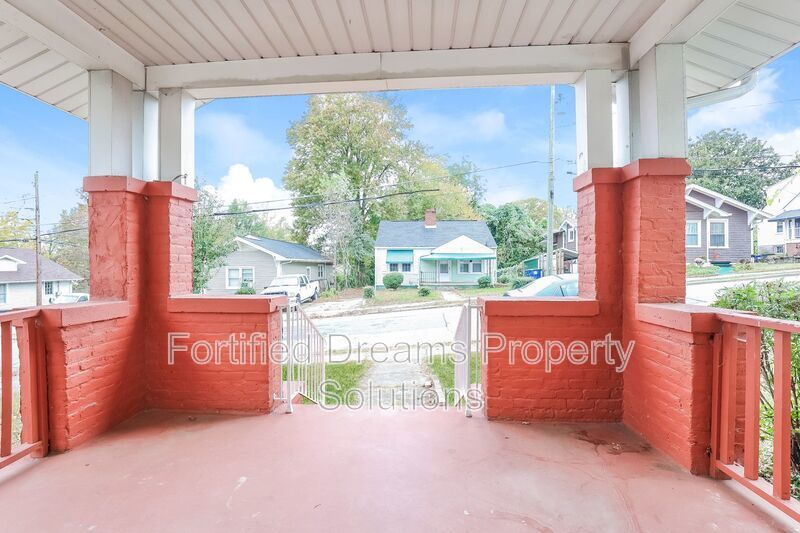 Well-located 3-bedroom, 1-bath single-family home property image