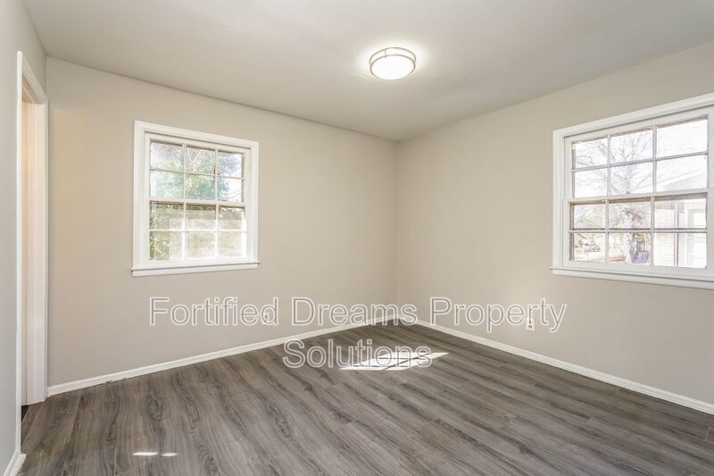 1316 Pleasant Street property image