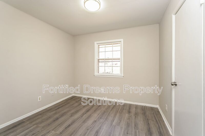 1316 Pleasant Street property image