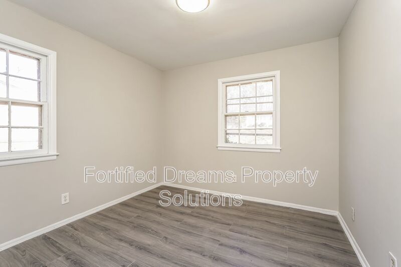 1316 Pleasant Street property image