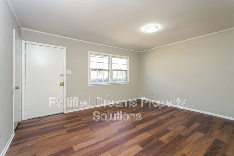 1316 Pleasant Street property image