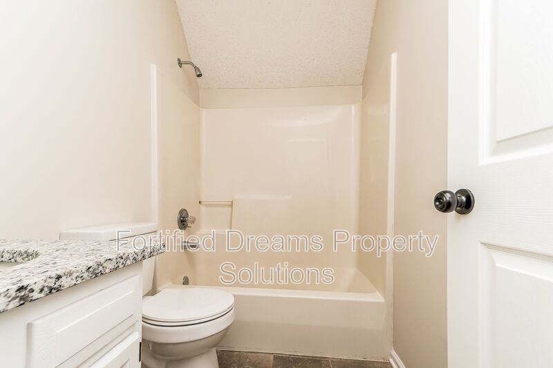 SNOW SPECIAL! MOVE IN FEBRUARY GET $500 off 1st MTH RENT!!!!! property image