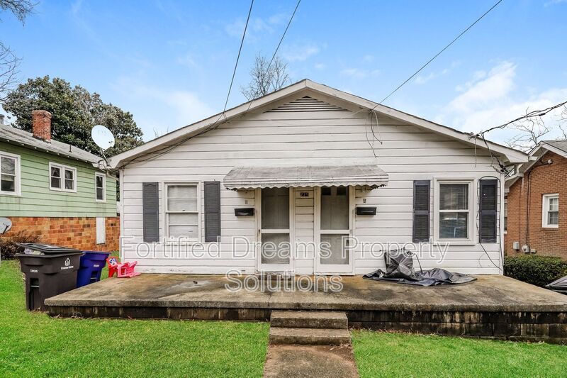 Cute One Bedroom Duplex Unit in Winston Salem, Available NOW!! Accepting Vouchers! property image