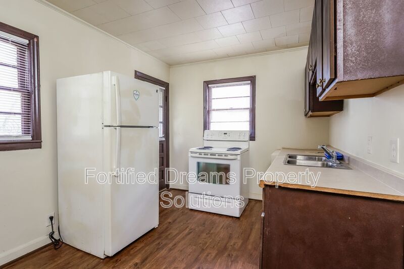Cute One Bedroom Duplex Unit in Winston Salem, Available NOW!! Accepting Vouchers! property image