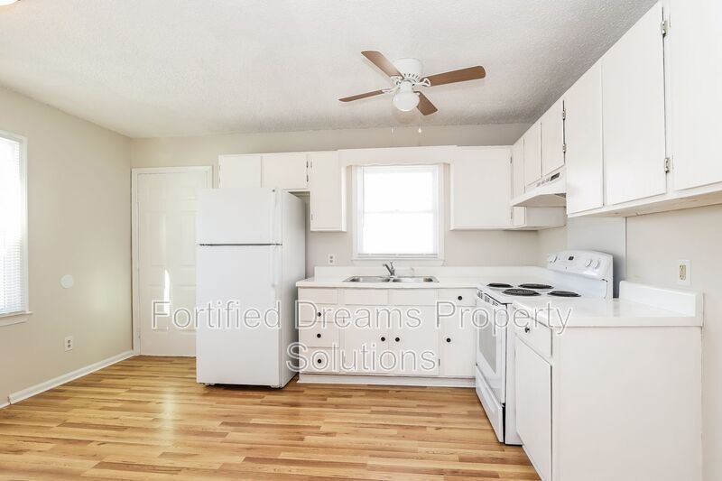 1211 Vance St | 3 Bed, 1.5 Bath Home in Greensboro property image