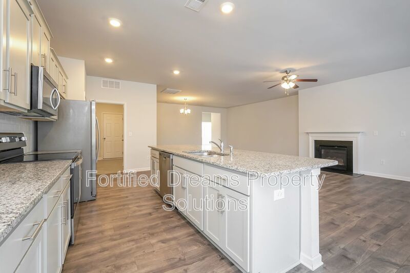 7042 Quarter Horse Drive property image