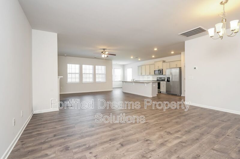 7042 Quarter Horse Drive property image