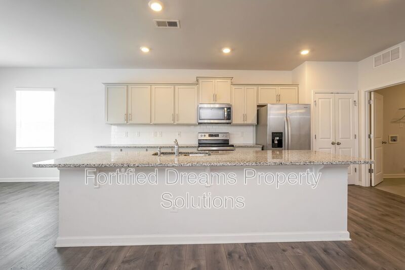 7042 Quarter Horse Drive property image