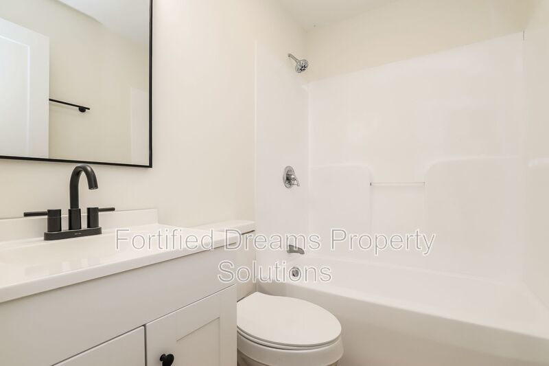 Burlington, NC | 2 Bed 1 Bath | Large Yard property image