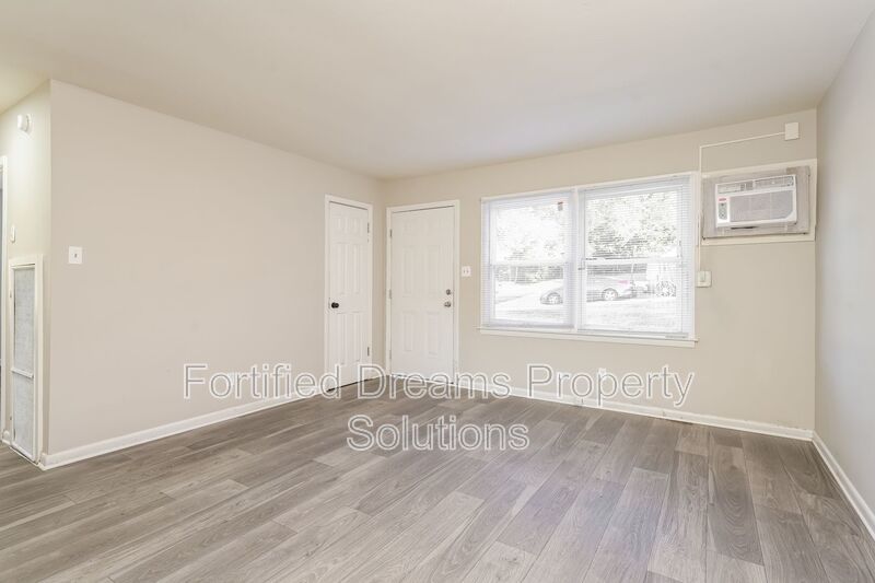 Greensboro Gardens - The Greensboro Gem You've Been Waiting For! property image