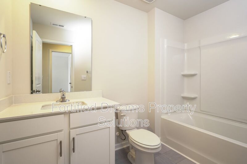 Newly Constructed 3Bedroom 2.5 Bathroom townhouse in Kernersville property image