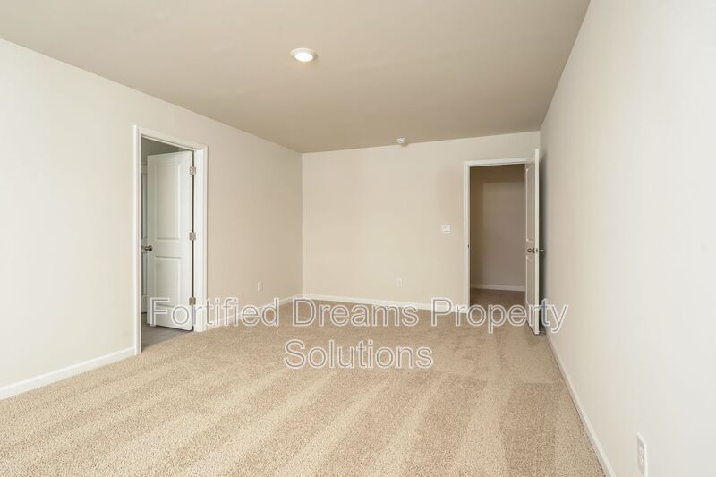 Newly Constructed 3Bedroom 2.5 Bathroom townhouse in Kernersville property image